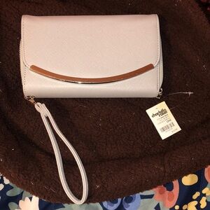 Charlotte ruse wallet!